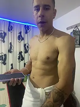 jhuan99 online show from July 3, 2026, 3:40 pm