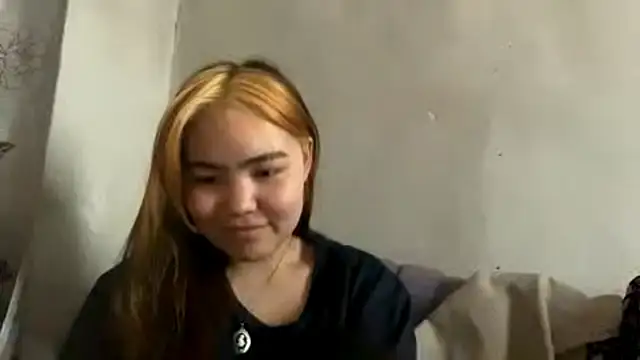 Snapshot of Molly_Teddy chatting on June 11, 2026, 8:11 am Molly Teddy online show from June 11, 2026, 8:11 am