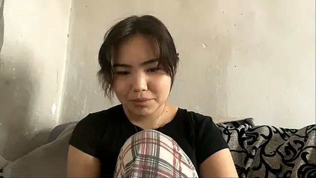 Snapshot of Molly_Teddy chatting on May 25, 2026, 7:40 am Molly Teddy online show from May 25, 2026, 7:40 am