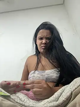 Snapshot of Eumileninha chatting on June 25, 2026, 2:22 pm Eumileninha online show from June 25, 2026, 2:22 pm