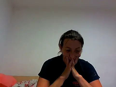 Snapshot of Kassandra06 chatting on May 24, 2026, 5:57 pm Kassandra06 online show from May 24, 2026, 5:57 pm