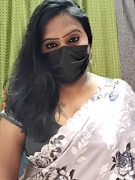 Snapshot of Meera_mia chatting on July 9, 2026, 6:40 pm Meera mia online show from July 9, 2026, 6:40 pm