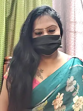 Snapshot of Meera_mia chatting on June 14, 2026, 9:21 am Meera mia online show from June 14, 2026, 9:21 am