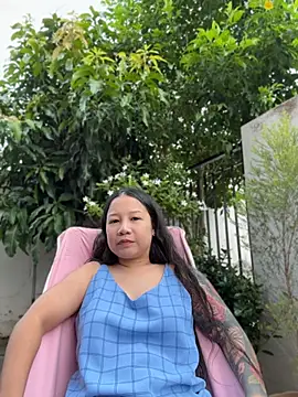 Snapshot of LINDA_HD chatting on July 1, 2026, 10:59 am LINDA HD online show from July 1, 2026, 10:59 am
