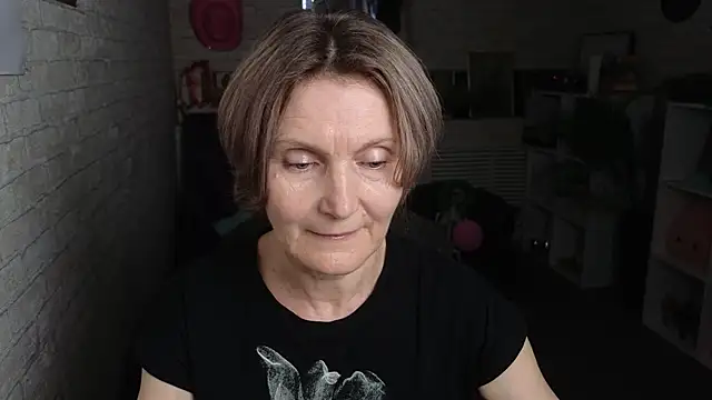 Snapshot of Mabel_Magic chatting on June 2, 2026, 6:13 am Mabel Magic online show from June 2, 2026, 6:13 am