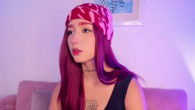 Snapshot of SophieMoneet chatting on June 3, 2026, 12:50 pm SophieMoneet online show from June 3, 2026, 12:50 pm
