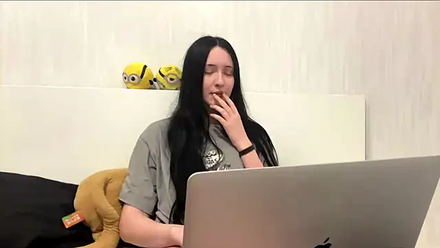 NastyLoona online show from June 18, 2026, 6:13 pm