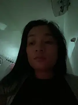 Luna-mi online show from June 26, 2026, 8:31 am