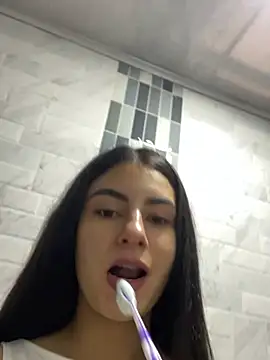 Snapshot of Aitana06 chatting on July 3, 2026, 12:00 pm Aitana06 online show from July 3, 2026, 12:00 pm