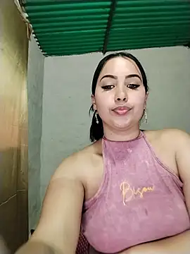 Snapshot of shantall_cute chatting on June 7, 2026, 7:52 pm shantall cute online show from June 7, 2026, 7:52 pm