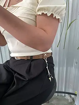 Ure sexy online show from June 1, 2026, 4:56 am