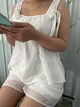 Ure sexy online show from May 31, 2026, 5:13 am