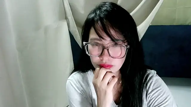 Snapshot of honey_kawai chatting on June 9, 2026, 1:28 am honey kawai online show from June 9, 2026, 1:28 am