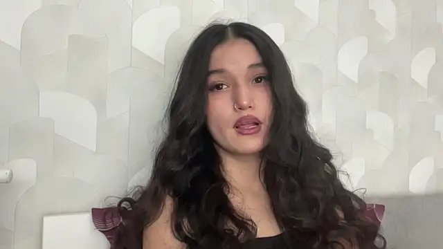 Snapshot of LisetteParajon chatting on July 8, 2026, 5:08 am LisetteParajon online show from July 8, 2026, 5:08 am