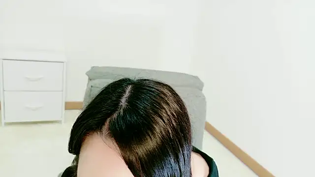 Hikari  o00 online show from June 1, 2026, 2:34 am