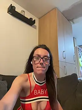 Laurenwexx online show from May 27, 2026, 7:32 pm