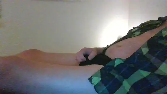 Snapshot of BrianB041978 chatting on July 23, 2026, 10:38 pm BrianB041978 online show from July 23, 2026, 10:38 pm