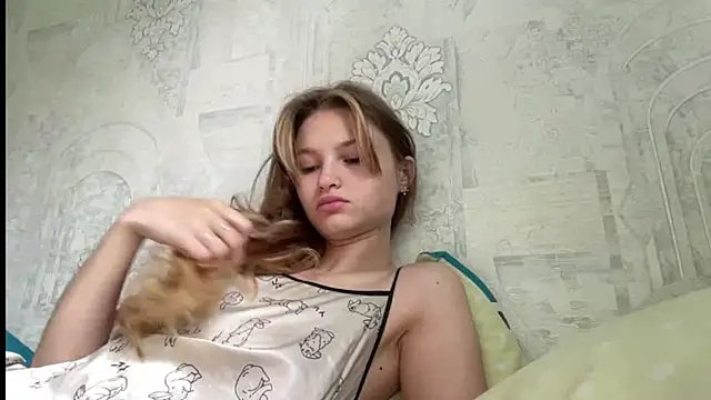 Snapshot of HeIen_cute chatting on June 25, 2026, 4:10 am HeIen cute online show from June 25, 2026, 4:10 am
