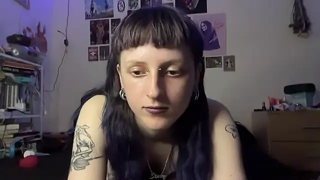 batzy666 online show from June 1, 2026, 12:05 pm