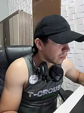 Snapshot of Fer_Ti chatting on July 18, 2026, 1:47 am Fer Ti online show from July 18, 2026, 1:47 am