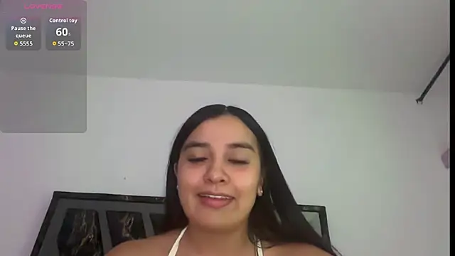 Snapshot of HaileyBieber_ chatting on June 16, 2026, 12:21 am HaileyBieber online show from June 16, 2026, 12:21 am
