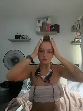 Snapshot of PoisonIvy_x chatting on June 24, 2026, 2:26 pm PoisonIvy x online show from June 24, 2026, 2:26 pm