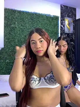 KissyIsabella  online show from July 1, 2026, 1:22 pm