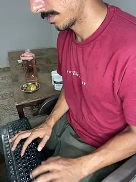 Snapshot of vipulreal chatting on July 18, 2026, 4:59 pm vipulreal online show from July 18, 2026, 4:59 pm