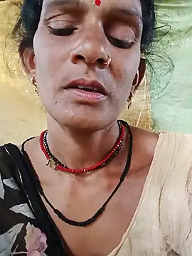 Snapshot of Cut_umang74 chatting on July 14, 2026, 5:45 am Cut umang74 online show from July 14, 2026, 5:45 am