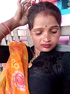 Snapshot of Divya_hot88 chatting on July 4, 2026, 4:30 am Divya hot88 online show from July 4, 2026, 4:30 am