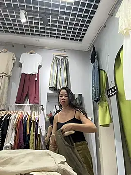 Snapshot of honghong_mother chatting on July 20, 2026, 10:50 am honghong mother online show from July 20, 2026, 10:50 am