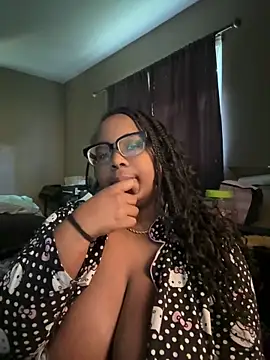 Snapshot of layitinme chatting on June 12, 2026, 2:59 pm layitinme online show from June 12, 2026, 2:59 pm