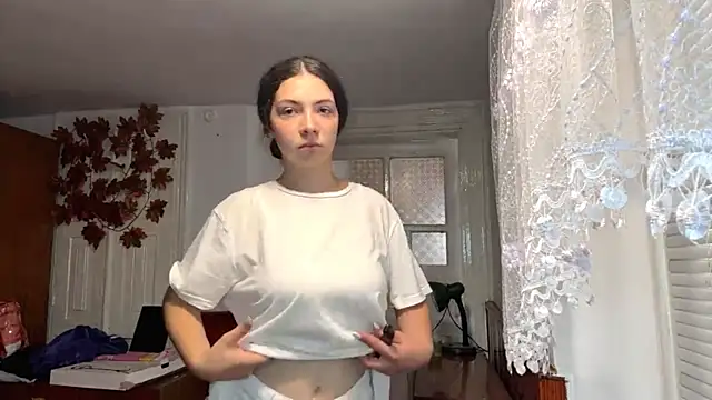 MargyClingingsmith online show from July 18, 2026, 9:18 am