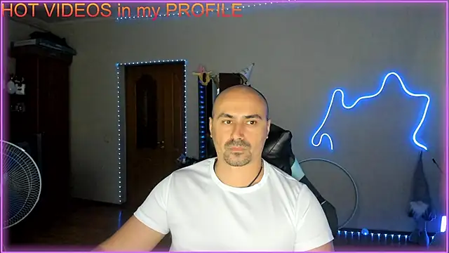 -SexyDaddy- online show from June 4, 2026, 4:22 pm