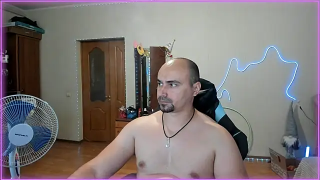 Snapshot of -SexyDaddy- chatting on June 20, 2026, 8:30 am -SexyDaddy- online show from June 20, 2026, 8:30 am