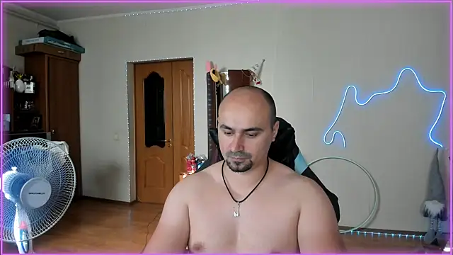 Snapshot of -SexyDaddy- chatting on June 18, 2026, 3:06 pm -SexyDaddy- online show from June 18, 2026, 3:06 pm