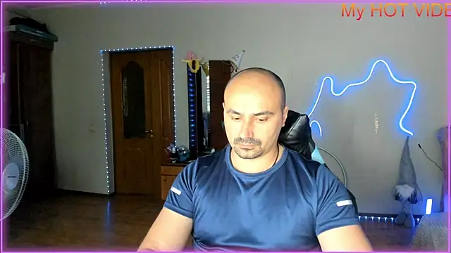 Snapshot of -SexyDaddy- chatting on June 6, 2026, 4:45 pm -SexyDaddy- online show from June 6, 2026, 4:45 pm
