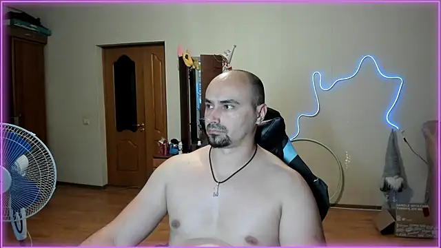 Snapshot of -SexyDaddy- chatting on June 30, 2026, 4:40 pm -SexyDaddy- online show from June 30, 2026, 4:40 pm