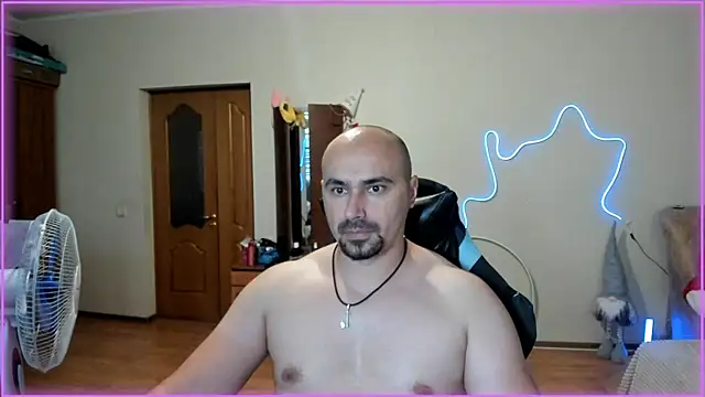 Snapshot of -SexyDaddy- chatting on June 23, 2026, 9:18 am -SexyDaddy- online show from June 23, 2026, 9:18 am