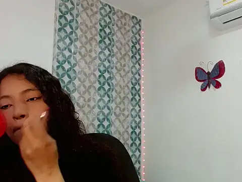 Isabellacarson online show from June 6, 2026, 5:07 pm