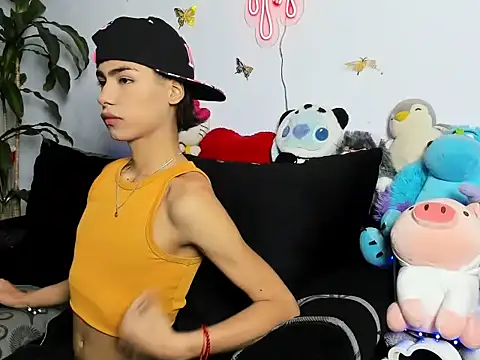 Playboy andeer online show from June 5, 2026, 4:28 am