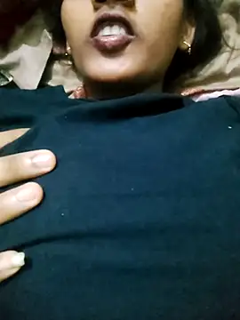 Snapshot of Rani-Couple- chatting on June 1, 2026, 9:36 pm Rani-Couple- online show from June 1, 2026, 9:36 pm