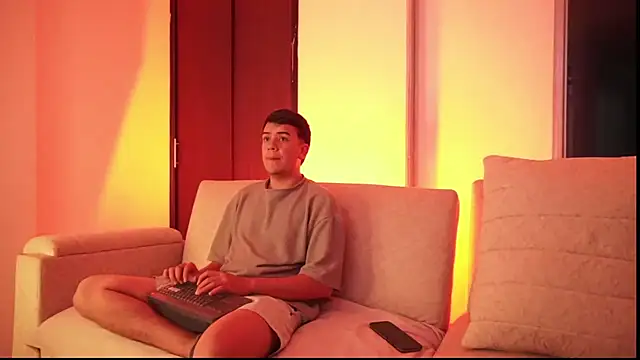 Dylan KatteLive online show from June 15, 2026, 11:59 pm