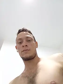 jadereltremendo online show from June 13, 2026, 9:13 pm