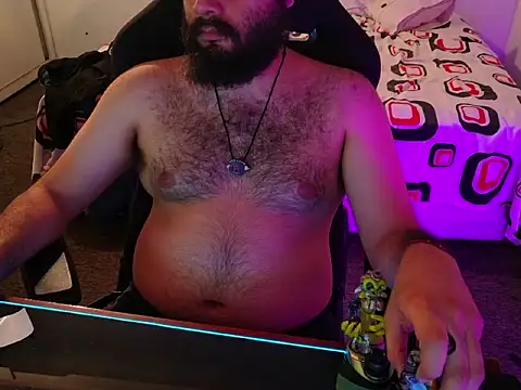 Latinbearhairy online show from June 12, 2026, 4:10 am