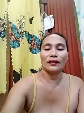 Snapshot of Queenslay chatting on June 25, 2026, 1:58 am Queenslay online show from June 25, 2026, 1:58 am
