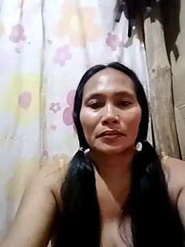 Snapshot of Queenslay chatting on July 3, 2026, 12:55 pm Queenslay online show from July 3, 2026, 12:55 pm