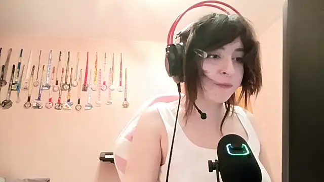 Snapshot of bunnyhoneylovehands chatting on June 21, 2026, 6:57 pm bunnyhoneylovehands online show from June 21, 2026, 6:57 pm