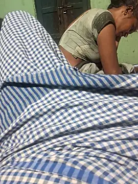 desiwife123coupl online show from July 14, 2026, 12:43 am