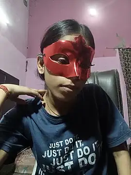 Snapshot of SoniRaj- chatting on June 12, 2026, 5:00 pm SoniRaj- online show from June 12, 2026, 5:00 pm